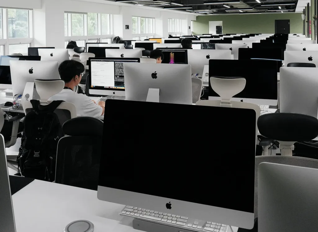 cluster 42 perpignan occitanie iMac